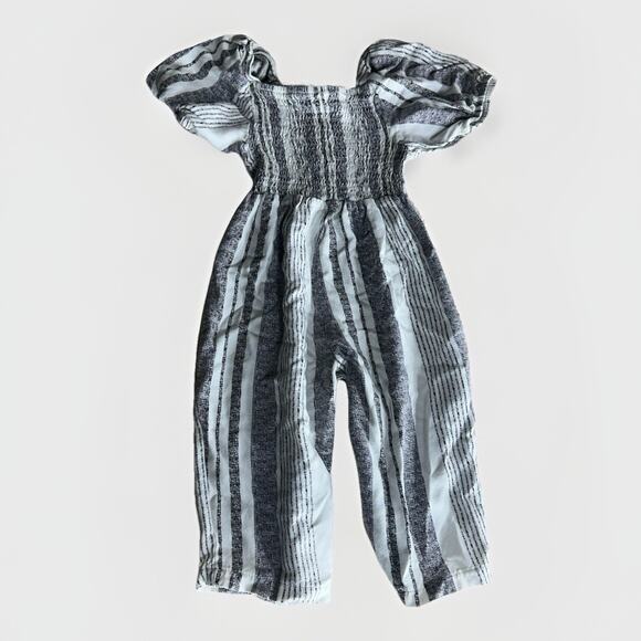 Baby Girl 24M Striped Puff Sleeve Romper Gray White Smocked Cotton Blend - Picture 2 of 4